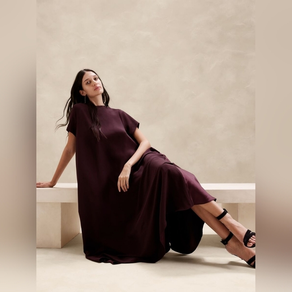 Banana Republic Aurelia Crepe & Satin Maxi Dress Green - Picture 5 of 7